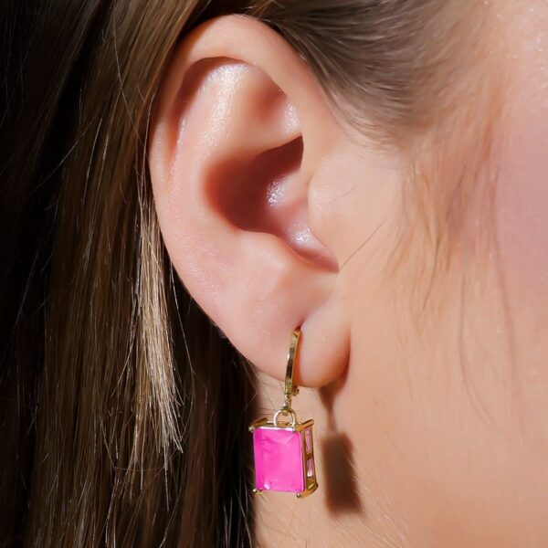 Brinco Dourado Argolinha Pedra Retangular Rosa - Imagem 2